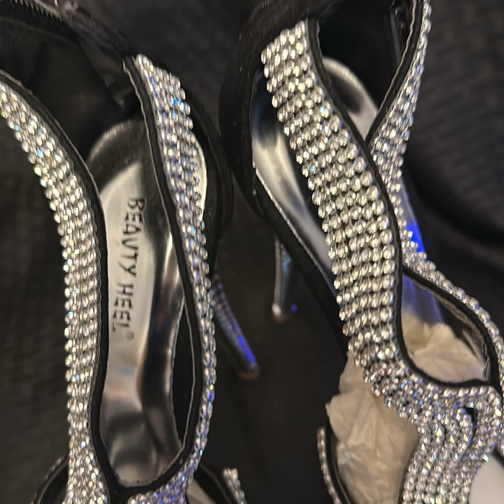Beauty Heel Black 6” Stilettos - Picture 5 of 5